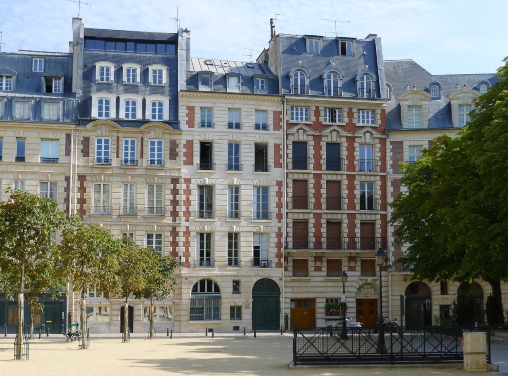 Faut-il être propriétaire ou locataire à Paris ?